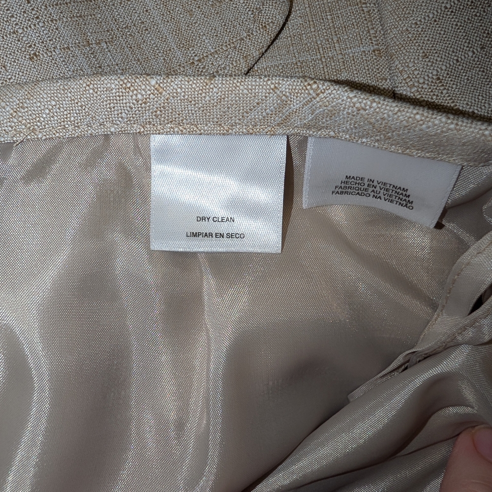 Women's Beige Blazer and Skirt Set - Picture 13 of 13